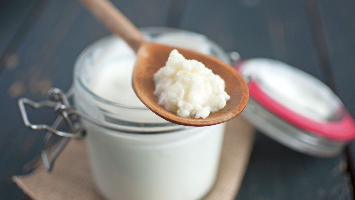 HeidiHmoretti's tweet photo. Did you know that some kinds of probiotic strains have been shown to reduce belly fat?  

Lactobacillus gasseri fermented milk reduced belly fat by 8.5 percent and reduced waist girth over a 12 week period compared to regular yogurt https://t.co/cEJnkAabqc https://t.co/SVH7D9atoQ