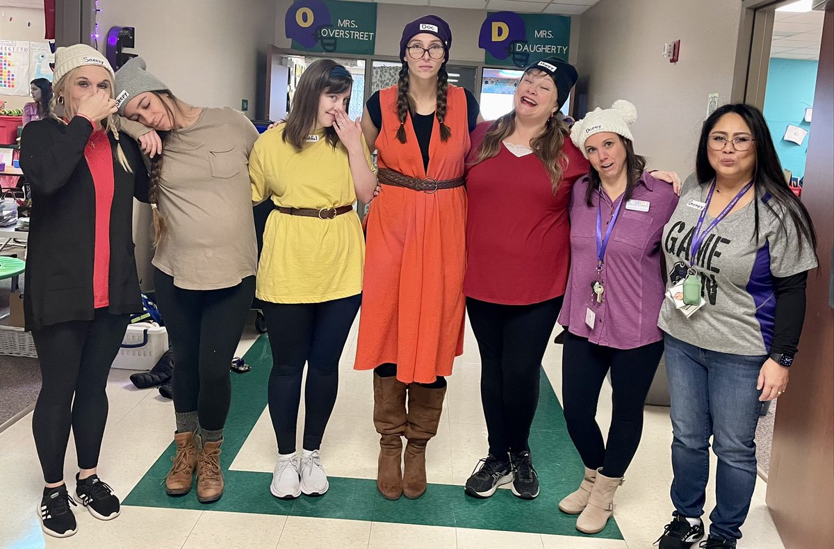 Photo dump from Storybook Character day with the best kinder team! 🧚🏻#noplacelikemambrino #kindergarten #10houses1family #headinthegame