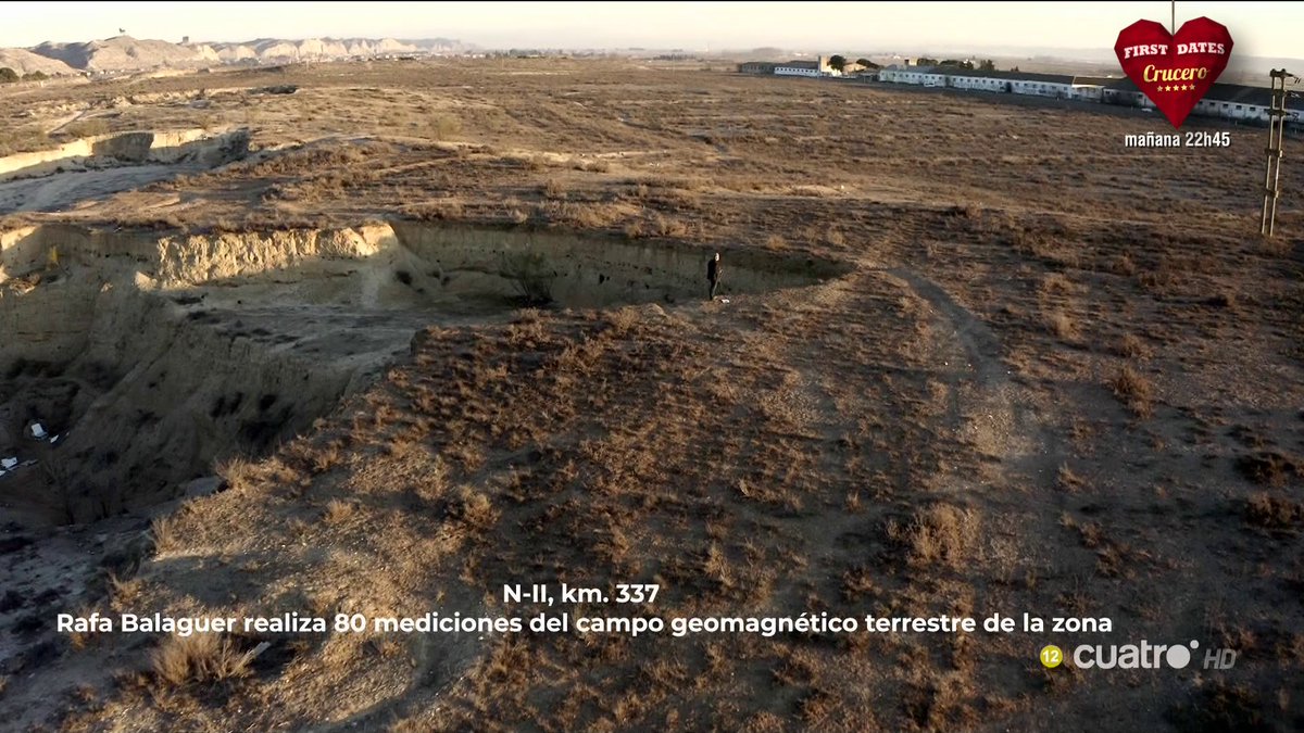 navedelmisterio's tweet photo. N-II, km.337, Rafael Balaguer @RafelBalaguer realiza 80 mediciones del campo geomagnético terrestre de la zona #CuartoMilenio https://t.co/czTy52EY93