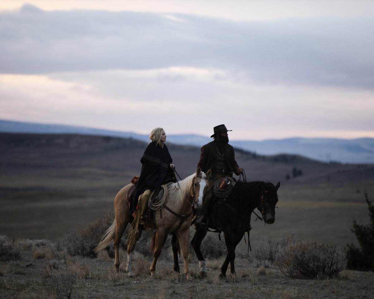 TheTimMcGraw's tweet photo. What a season. So grateful to Taylor Sheridan and everyone involved in bringing #1883TV to life. 

It’s been absolutely incredible getting to work alongside the entire cast and crew. https://t.co/bgCfUxOBsW