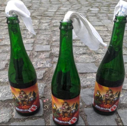 soy_502's tweet photo. 🇺🇦 🇷🇺 UCRANIA-RUSIA |  Molotov, el invento bélico ruso que los ucranianos usan para defenderse (video)

"Hagan cócteles Molotov" es la instrucción para los residentes de Kiev. De esto se trata: https://t.co/wYausXhbz9 https://t.co/m8THcSeecW