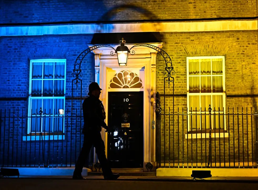LLOREN (@thatgirllloren) on Twitter photo #actionspeakslouderthanlights UK Lights up Downing Street in soladarity in another display of empty tokenism <a href="/BorisJohnson/">Boris Johnson</a> let them in #UkraineRussiaWar #actionspeakslouderthanlights UK Lights up Downing Street in soladarity in another display of empty tokenism <a href="/BorisJohnson/">Boris Johnson</a> let them in #UkraineRussiaWar