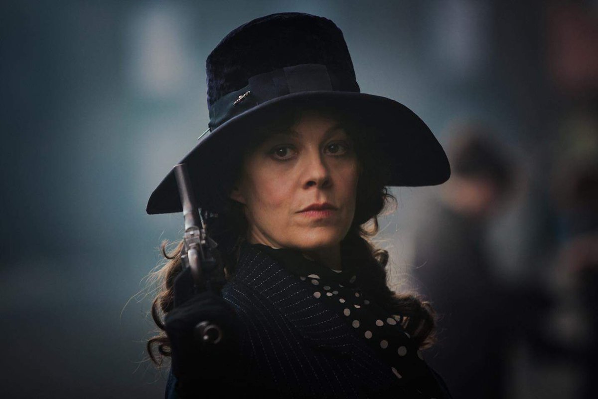 zoebowiie's tweet photo. aunt polly will be sorely missed this season. rip helen mccrory💔 #PeakyBlinders https://t.co/R0WKMnap2z