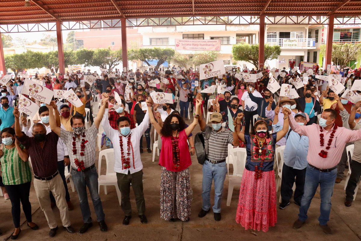 En San Juan Bautista Valle Nacional informamos sobre los beneficios de la #ReformaEléctrica que se propone para México. Muchas gracias a los compañeros <a href="/frediedelfin/">Fredie Delfín</a>, <a href="/manuelmigdalia/">Migdalia Espinosa Manuel</a> y Roldán Figueroa, y al diputado <a href="/cesarmateos_oax/">César Mateos Benítez ⚡</a> por acompañarnos.

#LaReformaEléctricaVa