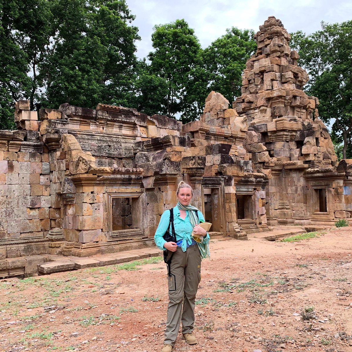 weirdworldventr's tweet photo. Throwing it back to my first time on an #ArchaeologicalDig! It truly changed my life. What an adventure!! #prasatbasaet #cambodia #archaeology #archaeologicalsite #adventurer #maloriesadventures #weirdworld #weirdworldadventures https://t.co/qfj99z50aV
