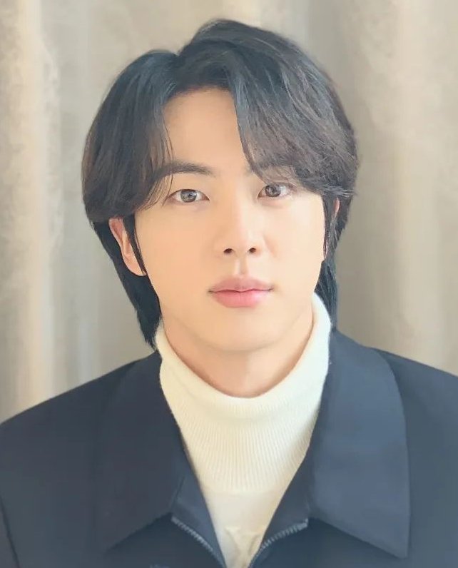 makimak06449050's tweet photo. ハンサムと言えば
このお方でしょう✨💖👑

I vote #BTSJIN for
#TOP100MostHandsomeFace JIN #BTS https://t.co/rtwIPc54Z2