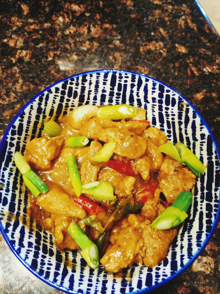 azsweetpinay75's tweet photo. #Bikolexpress 😋😋😋 https://t.co/c6EgUTiHot