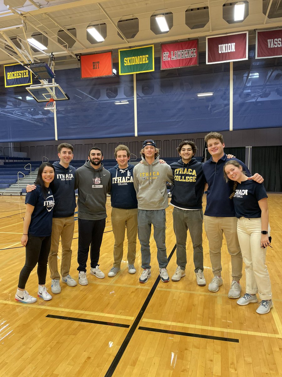 IthacaCreatives's tweet photo. Team effort today at the @IthacaWBB LL Championship game!! https://t.co/Ikxl7giV9l