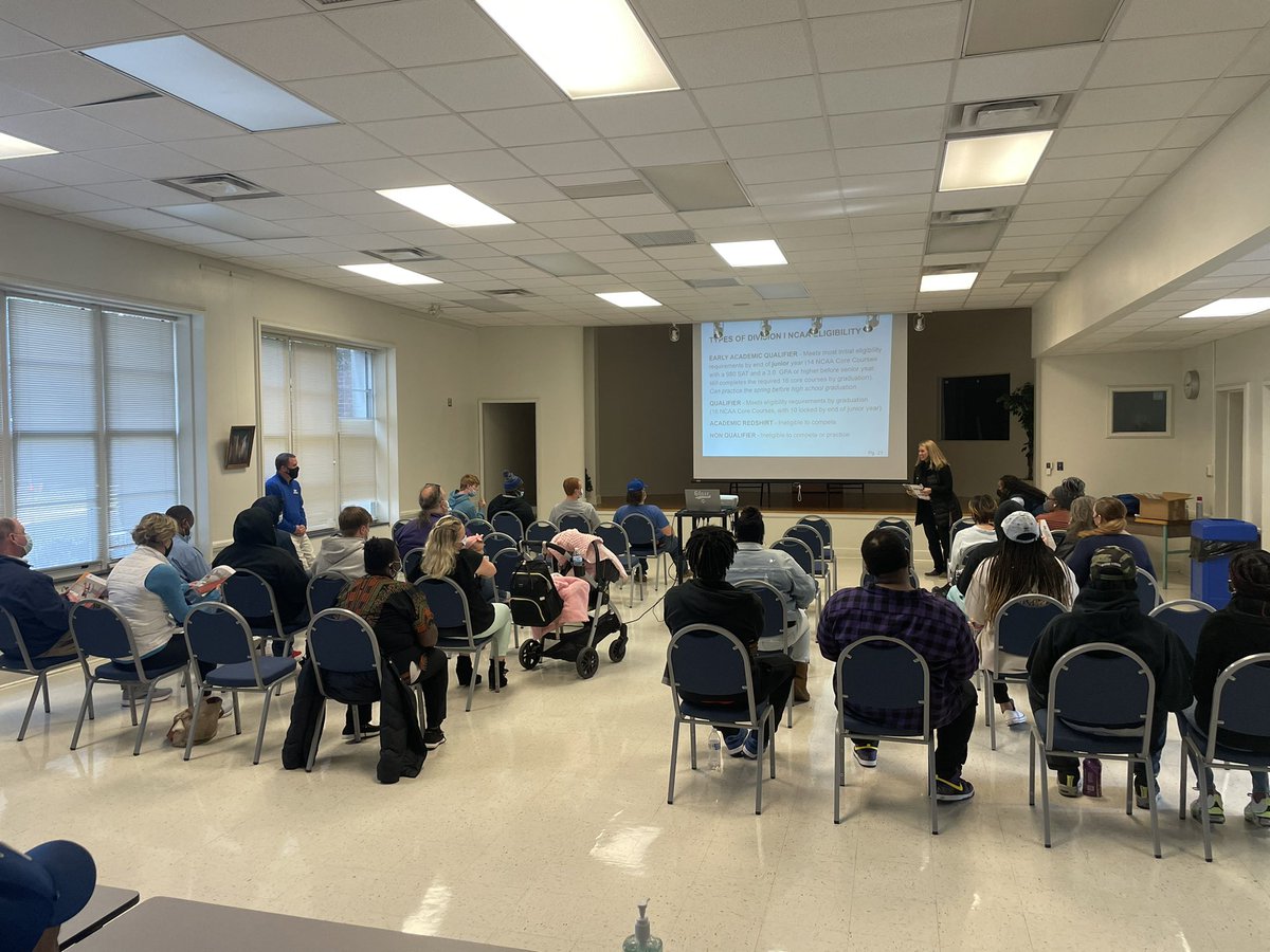 Great turnout for our first Recruiting Seminar since the #pandemic began! Our goal is to educate, equip, and support our athletes and families throughout the recruiting process! Thank you to everyone who made this happen! #MidtownBoyz
