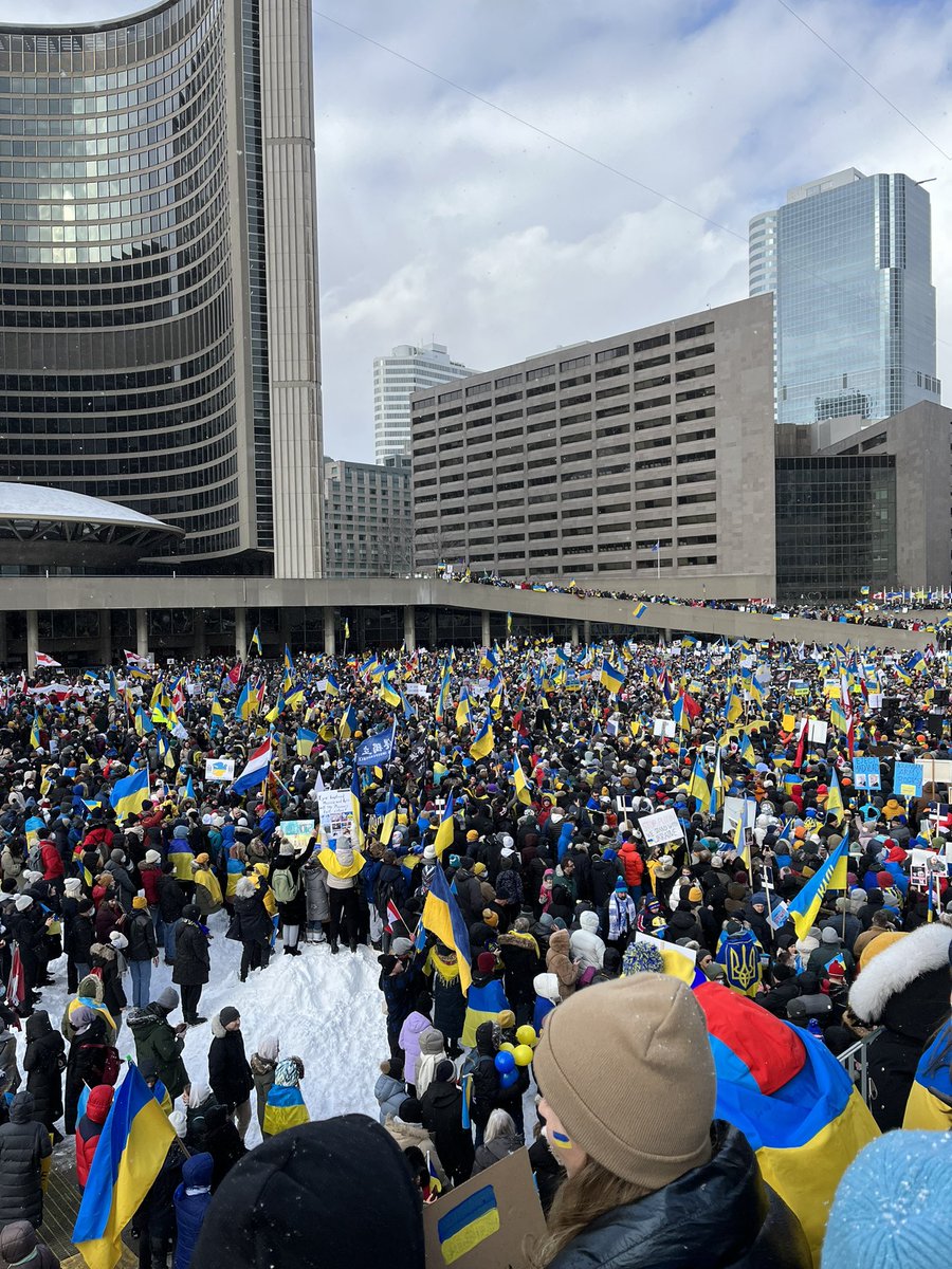 MShabalov's tweet photo. More than 10 000 people came to March for Ukraine in Toronto. Canada stands with Ukraine. #IStandWithUkriane #toronto #Canada #UkraineUnderAttack #FreeUkraine #StandWithUkriane #StopRussianAggression https://t.co/fawtUDjI84