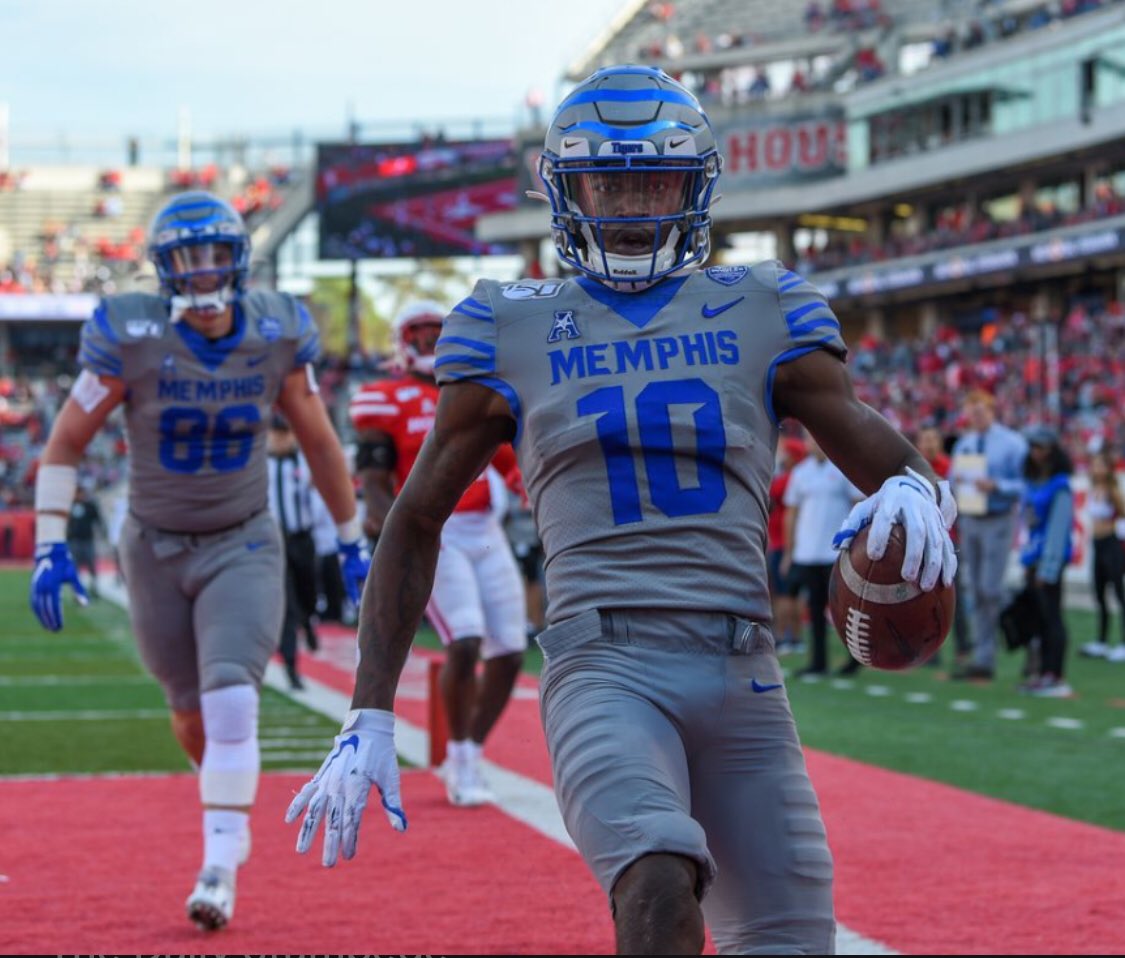 Quize🦂 tweet media