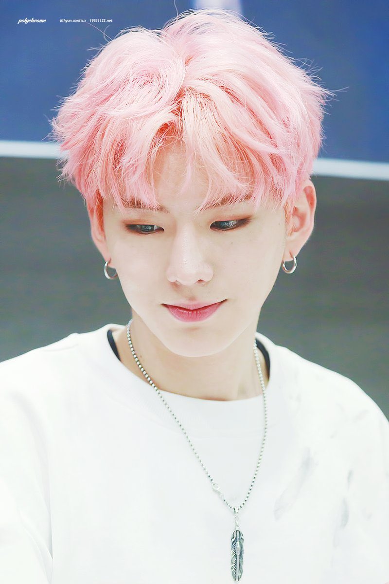 thehazelbelle's tweet image. So, here is the PINK HAIR KPOP SQUAD that I need to see perform a special stage one day:
Kihyun (MX)
Taeyong (NCT)
Yeonjun (TXT)
Seonghwa (ATZ) 

Vocals, Rap, Dance, Visuals but pink hair is a must #PinkSquad