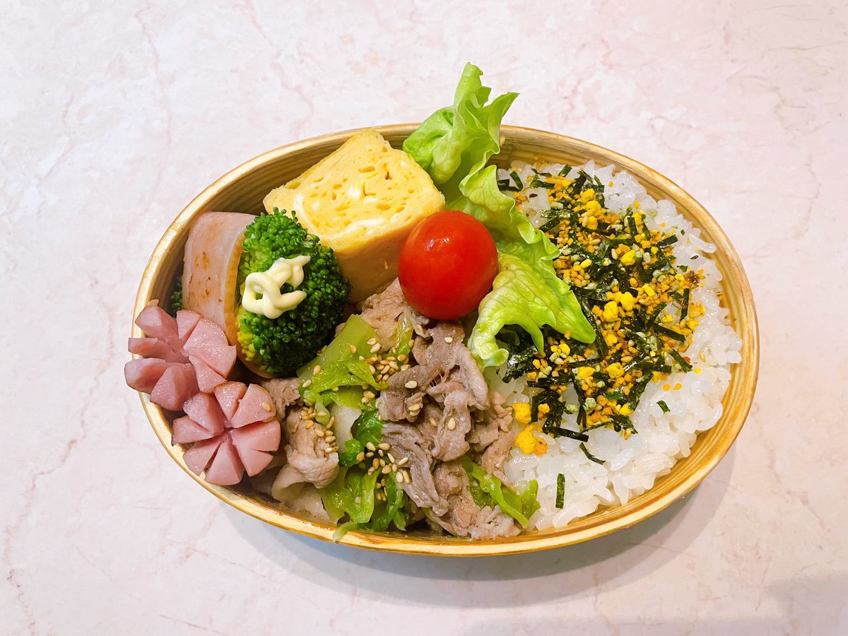 2/28(月)

豚肉と春キャベツ炒め🧄
ブロッコリーのベーコン巻き🥦

#わっぱ弁当 #曲げわっぱ #お弁当 #お弁当生活 #女子高生弁当 #高校生弁当 #お弁当記録 #お弁当作り楽しもう部  #JK弁当