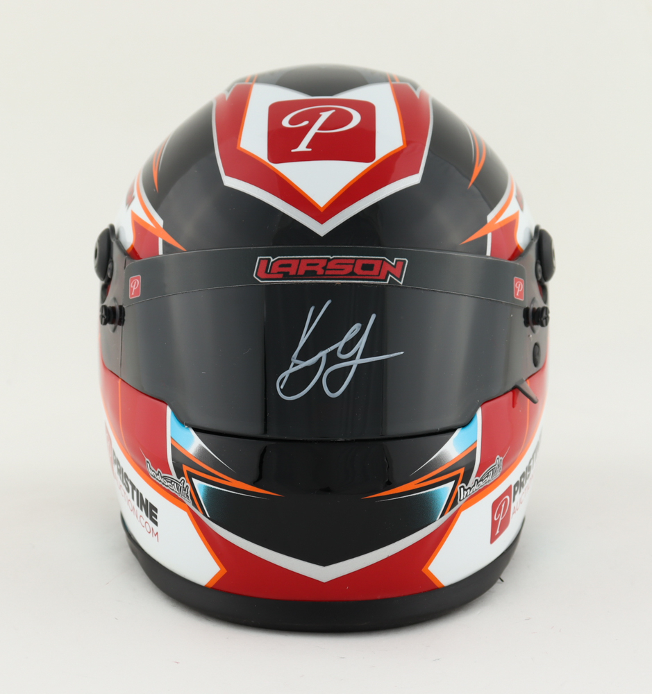 DB3Inc's tweet photo. (Giveaway)! Kyle Larson Signed 2020 Indiana Midget Week Champion Exclusive 1:3 Scale Mini Helmet (PA) #Giveaway

Winner will be picked (3.4.22)

1) Retweet this Post
2) Follow - @DB3Inc 
3) Tag 3 of your friends https://t.co/Oz3dhNtpPN