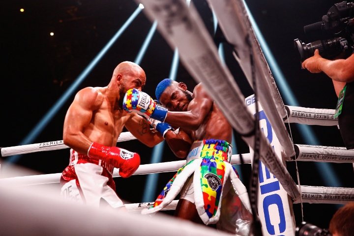Ringside_Rojo's tweet photo. #ColbertGarcia https://t.co/UEXPfRB9Z9