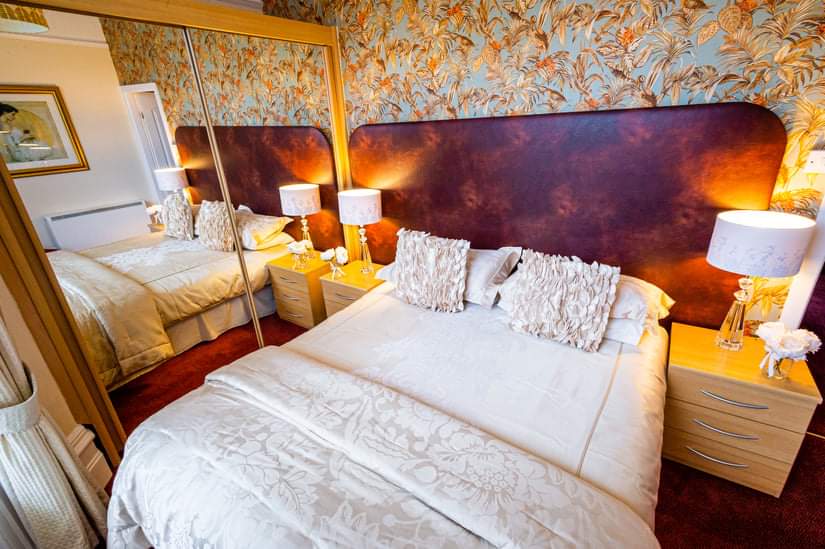 Barford House tweet media