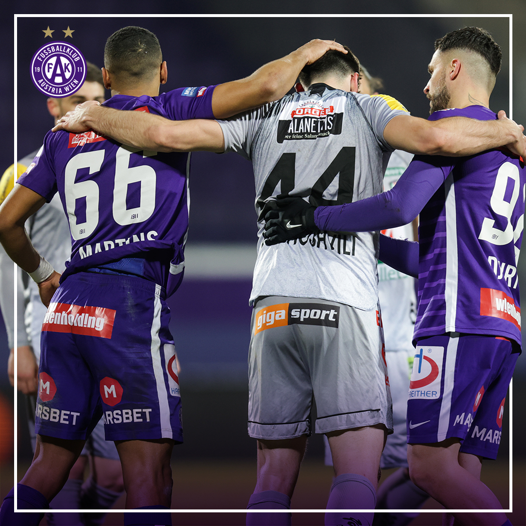 𝗗𝗔𝗡𝗞𝗘, Luka! 💜

Wenn das Ergebnis, die Vereinsfarben, der Fußball in den Hintergrund rückt. Wir denken an dich, Teigi! 🙏
#faklive #FAKWAC