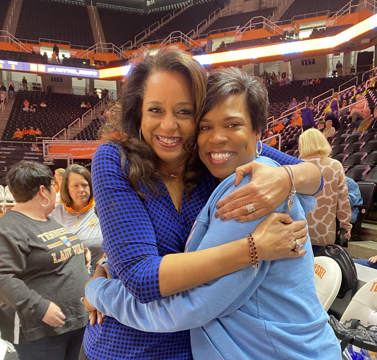 CAROLYN PECK (@carolynpeck) on Twitter photo This is <a href="/PashenThompson/">Pashen Thompson Dent</a> ! She shared a piece of her Championship net with me when she won as a player at Tennessee. That, got the whole thing started. ❤️ This is <a href="/PashenThompson/">Pashen Thompson Dent</a> ! She shared a piece of her Championship net with me when she won as a player at Tennessee. That, got the whole thing started. ❤️