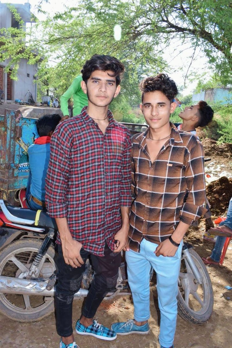 DVL08's tweet image. Happy birthday 🎉