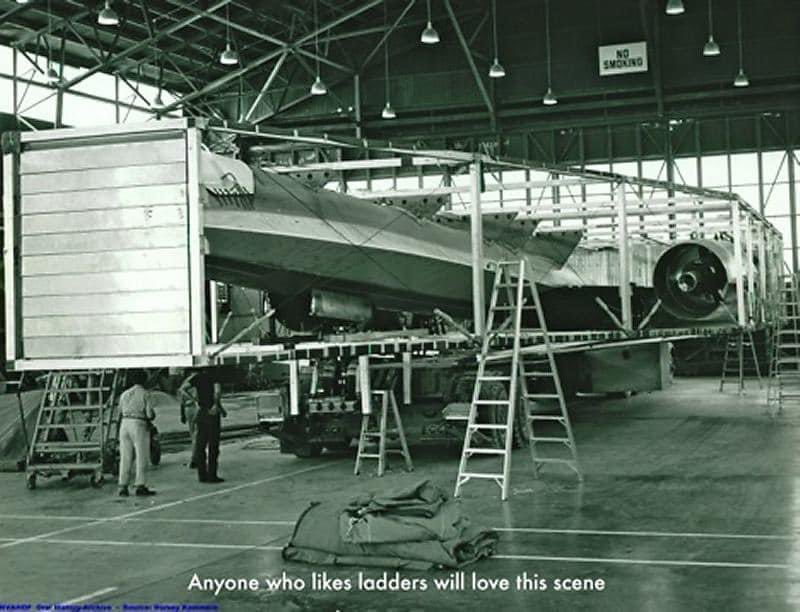 JGrunsell's tweet photo. Came across these. The first A-12 being boxed up heading for Groom road &amp; Area51. #blackbird #a12 #lockheedA12 @cvvhrn @PaintingSurfer @AviationHistGal @CombatAir @Snugbucket @aerohistorian https://t.co/VPqO4lI12Y