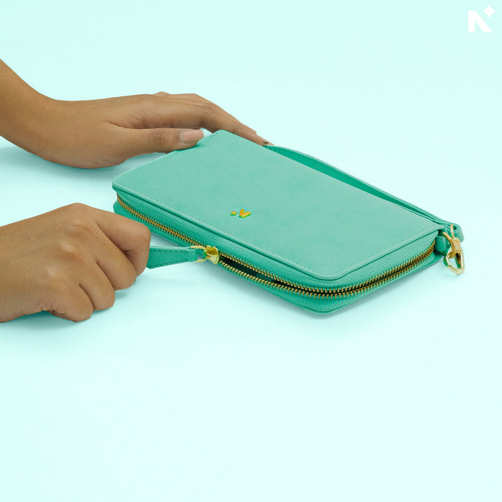 Long Wallets⁠ from Neorah!

I got you covered to present yourself for Occasion and Outfits.⁠

Get in Touch with the Elegance of Vegan Leather.
atelierneorah.com/collections/wa…
.
.
#neorah #wallets #neorahwallets #teal #handmade #fashion