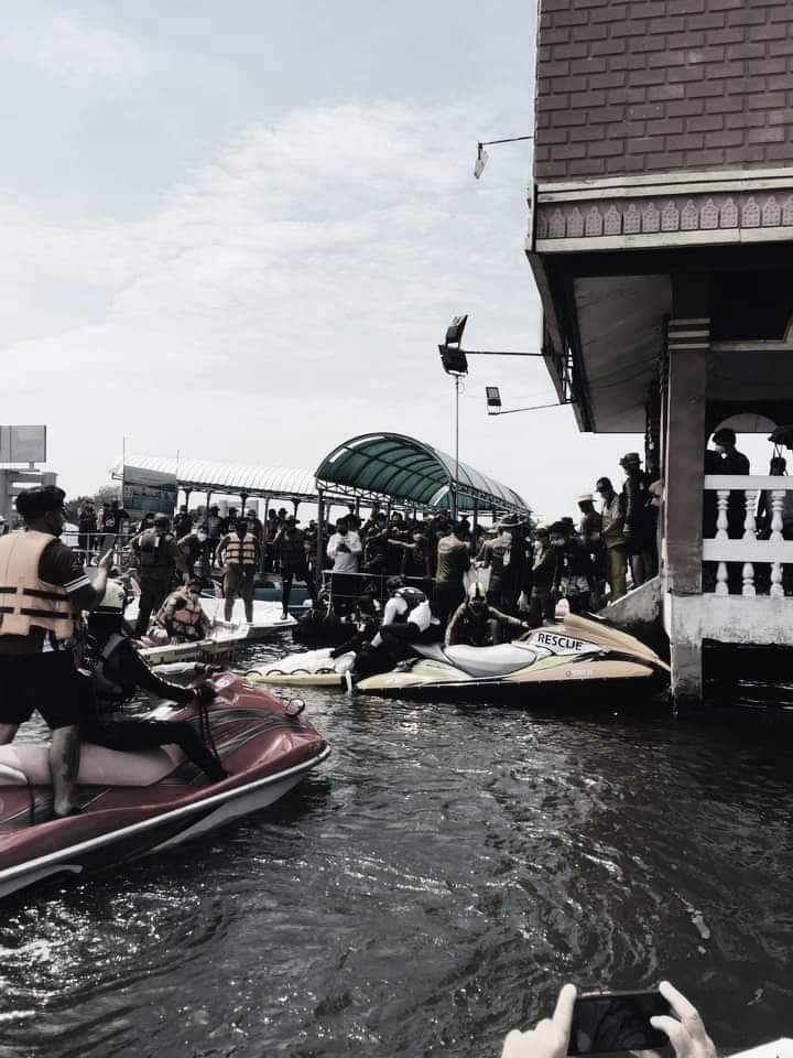 BushidoMutaru's tweet photo. ห้องน้ำเรือที่เสีย เป็นหนึ่งในแผน
ที่วางไว้หรือเปล่าอีกทั้งชื่อโรงแรม
ที่ปรากฏในข้อมูลแม่ได้รับ เป็นไป
ได้ไหมว่าเป็นแผนให้โมไปดื่มต่อ?
ไปเข้าห้องน้ำที่นี่ ในคราวเดียวกัน
#แตงโม #แตงโมตกเรือ #Rip https://t.co/pyF7hCXw3w