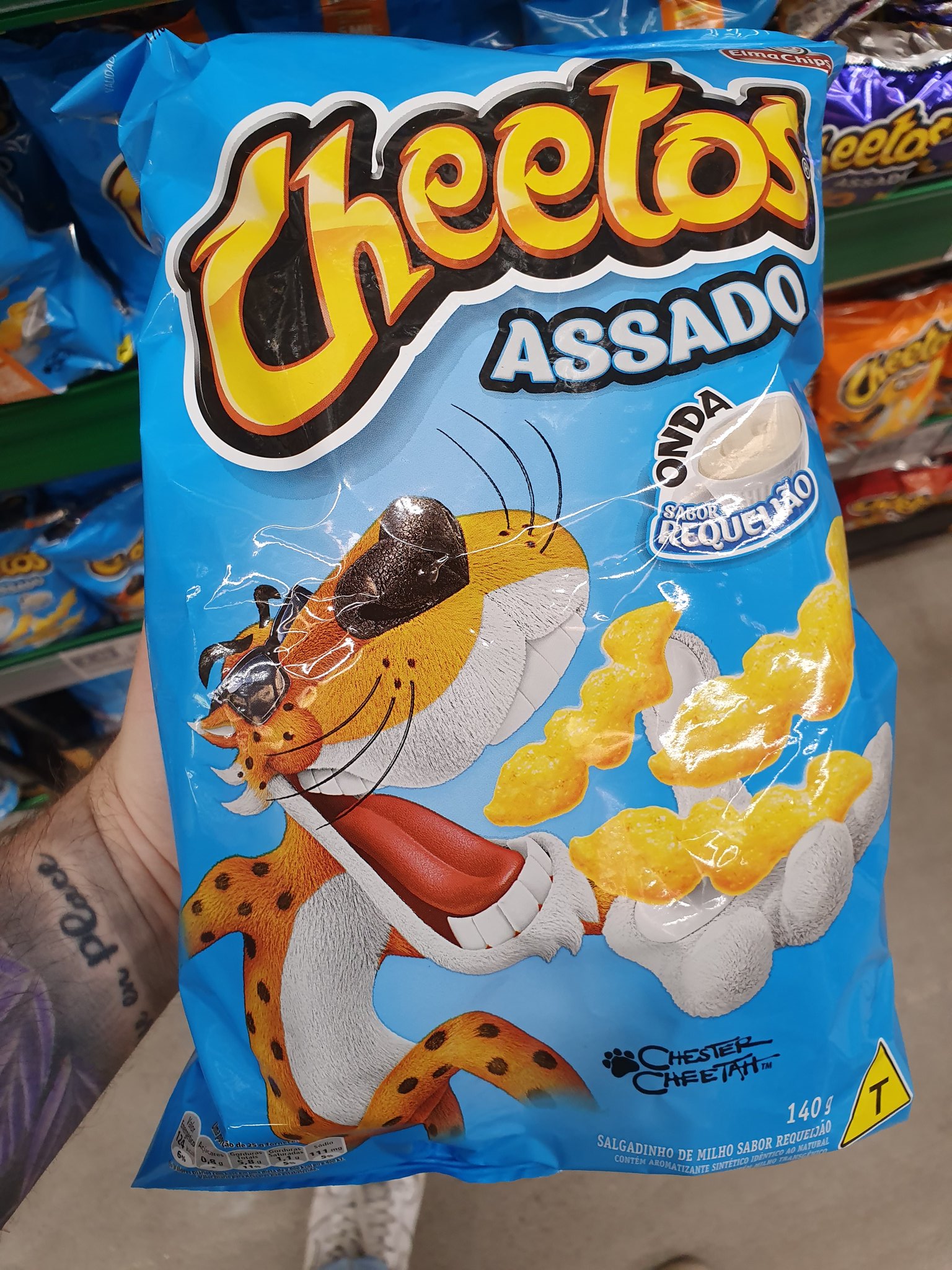 O cheetos azul é o melhor salgadinho que tem