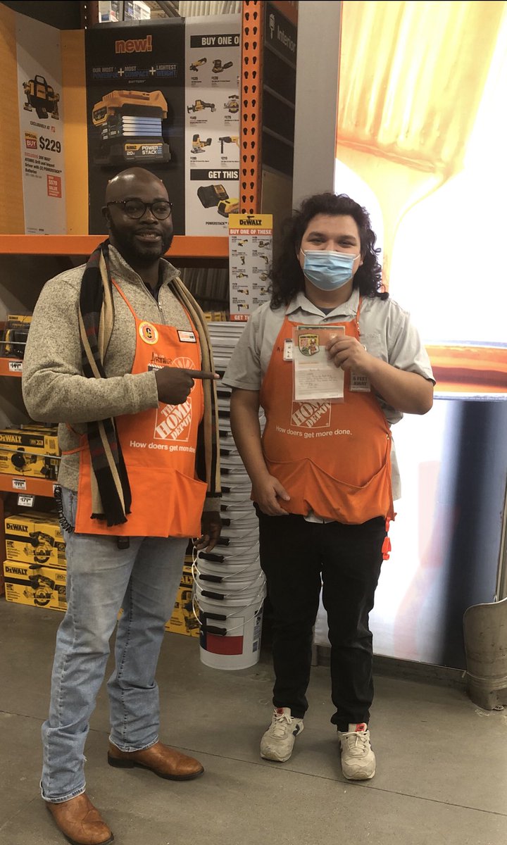 Doing the right thing!!! Thanks to Martin for ensuring our customers can shop us. Filling ends and sides!! #valueswheelleadyou #instockiscustomerservice #Doingtherightthing