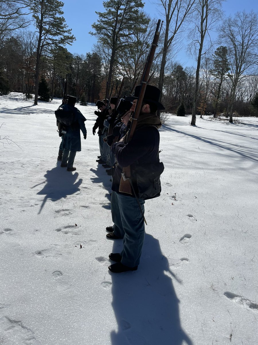 2ndrivcob's tweet photo. It might be cold but we’re still drilling! #2riv #rhodeisland #rihistory #americancivilwar #civilwarhistory #civilwarreenacting https://t.co/iwvvVJHUAB