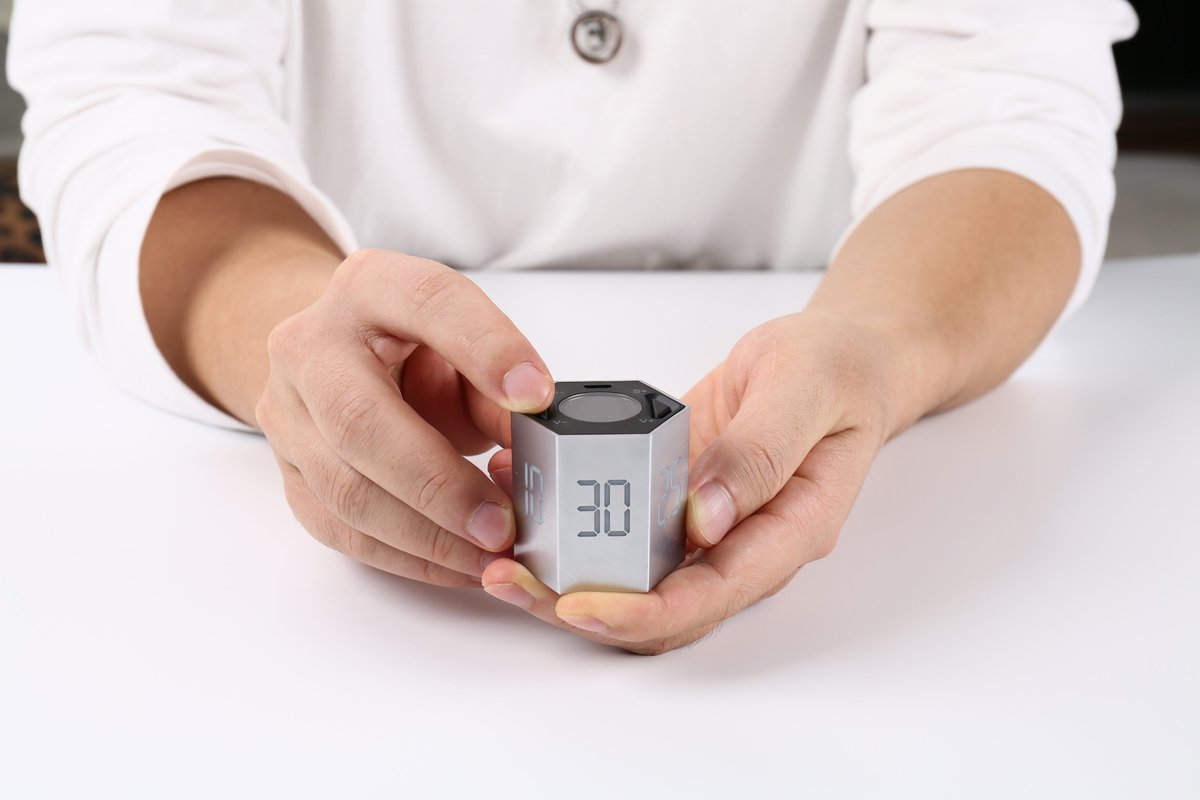 ticktimetimer's tweet image. Do you often feel that time isn&apos;t enough, or a day passes without doing anything?
All you need is a TickTime, the BEST Pomodoro Timer to help you stay focused.
#TickTime #TickTimetimer #pomodoro #work #cook #study #desksetup