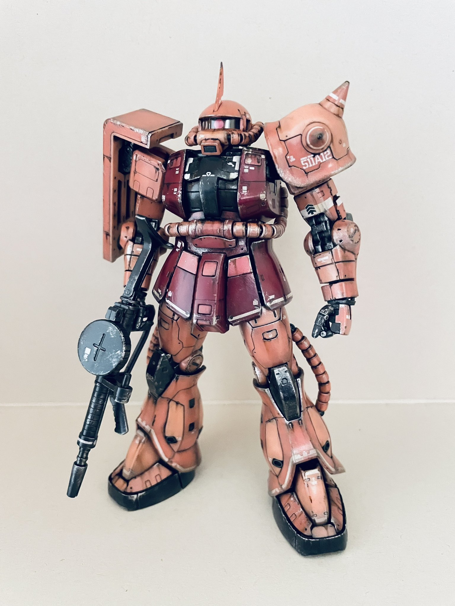 Asapra アサプラ 最近 成型色を活かした無塗装で初のウェザリングをしてみました 初めてにしては成功では 無塗装とは 今月作ったプラモ晒そうぜ ガンプラ好きと繋がりたい ガンプラは自由だ ウェザリング Rg シャアザク ガンプラの