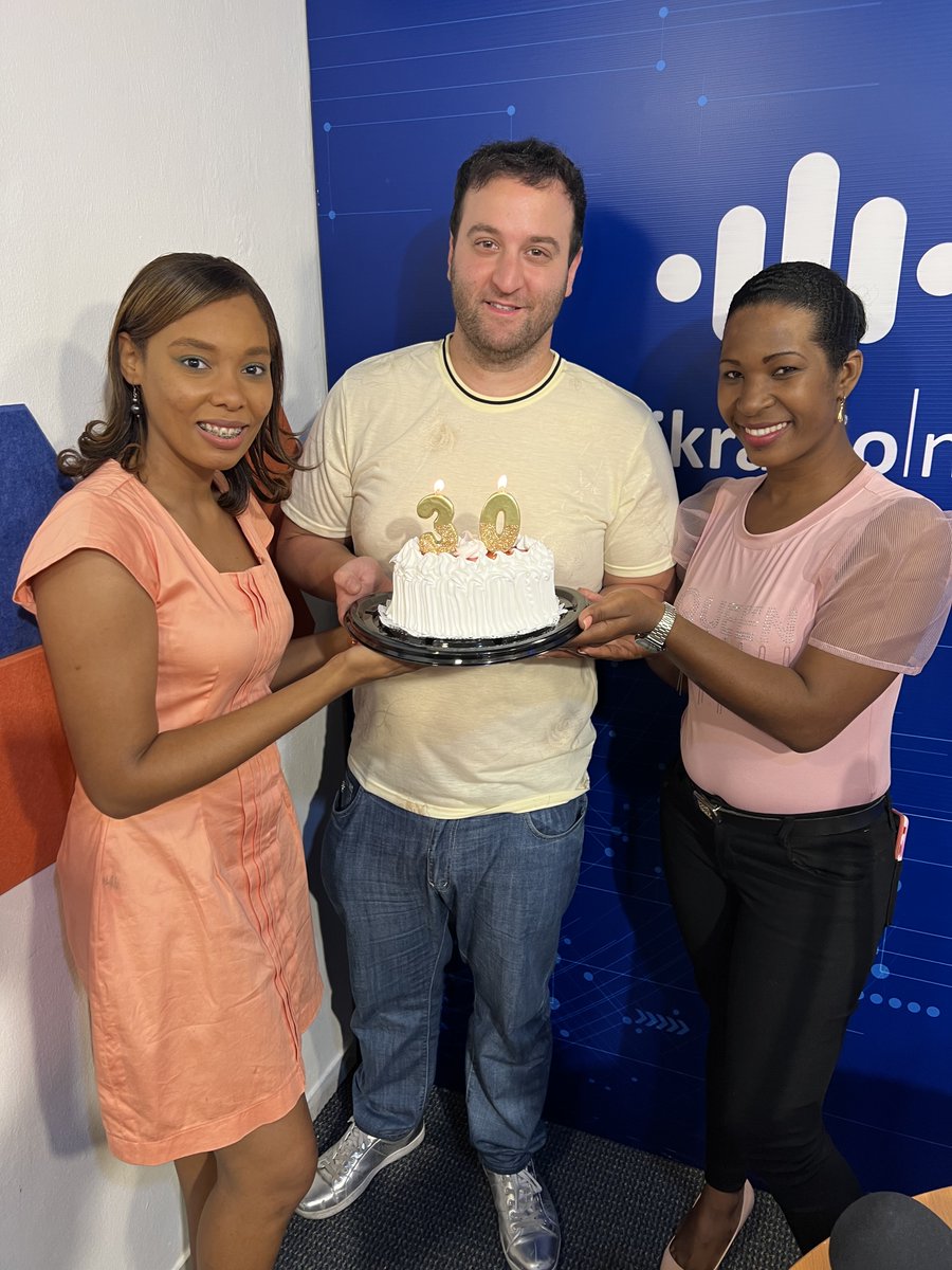 RonRafaelS's tweet photo. #Extra86 #Extra86Net #Radio #RonRafael #RonRafaelS #RonShimshilashvili #RonRafaelShimshilashvili #SantoDomingo #Premio #Birthday #Cumpleanos #30th #UnikRadio https://t.co/huBCXT3yLQ