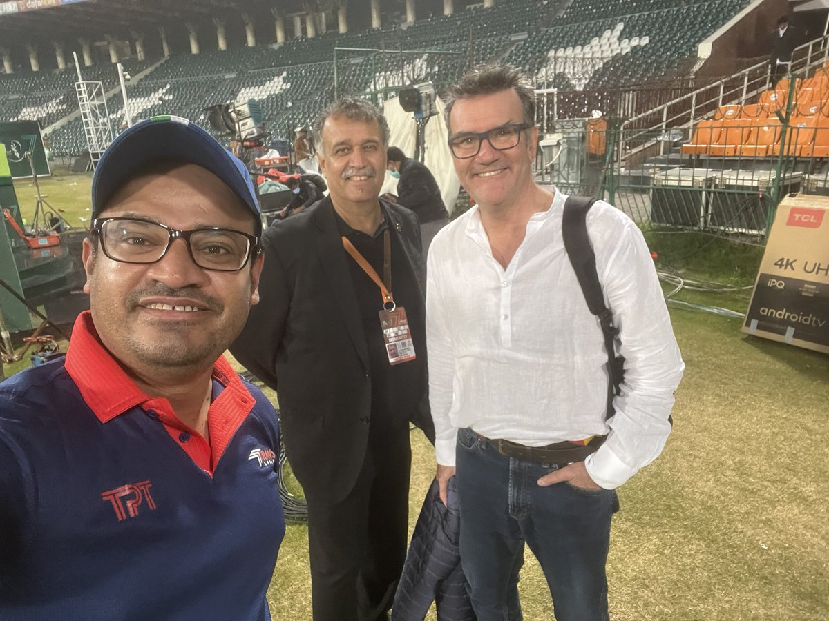 ShahidSelfie's tweet photo. Alhamdulillah Done and dusted Hope you enjoy our 32 camera HD production by #transgroup #NEP #SF360Digital #TPT #PSLFinal #LahoreQalandars #MultanSultan https://t.co/2O5HGaAuem