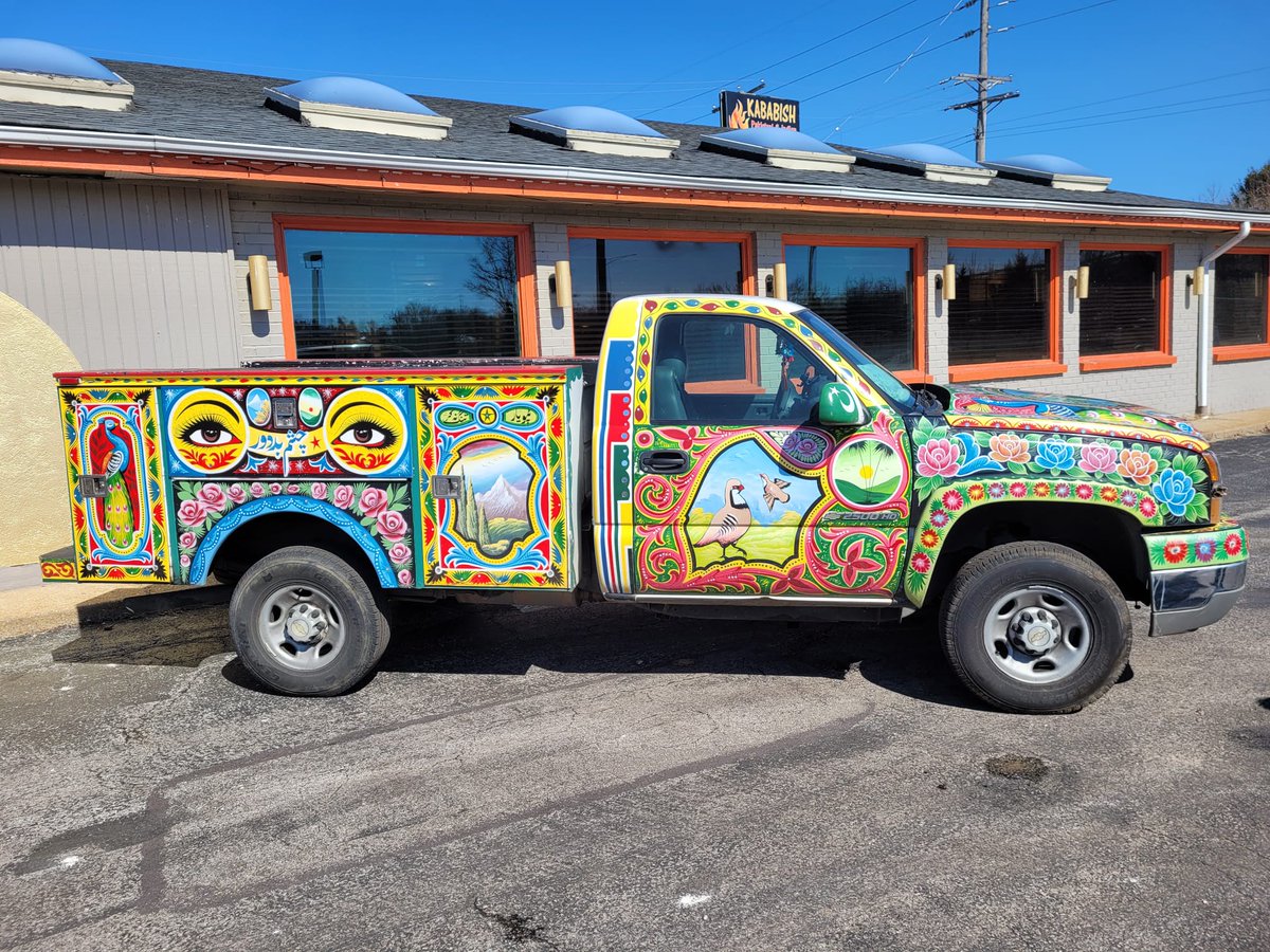 GatewayUrdu's tweet photo. @melindafarrell Welcome to Pakistan! Hope you have an enjoyable trip. We just concluded our Salam Pakistan event in the U.S. themed on Pakistan's Truck Art! https://t.co/GA8vzwesj9