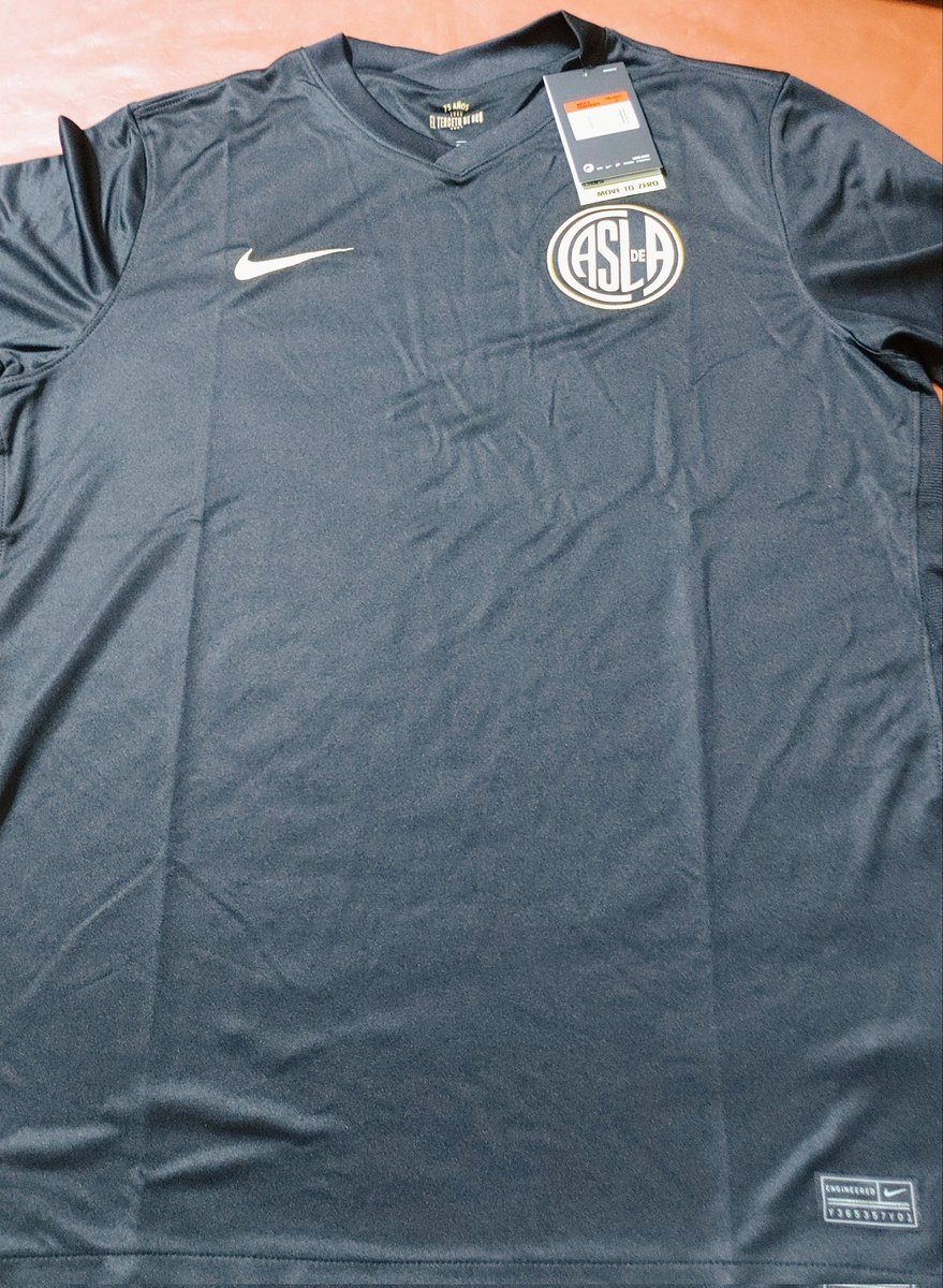 Se viene un nuevo #Sorteo en <a href="/SanLorenzoRedes/">San Lorenzo Redes + 1M²</a>, la nueva camiseta de <a href="/SanLorenzo/">San Lorenzo</a> talle L. Para participar tenés que seguirnos y darle RT a este tweet.
Se realizará el sábado 5 de Marzo. #VamosCiclon 💙❤️ #SanLorenzo