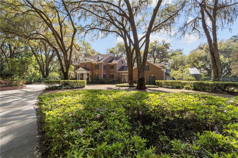 CalaHomeConnect's tweet photo. If you've been holding out for the perfect home, look no further. #homesweethome #newhome  https://t.co/pY2ojMLYaI https://t.co/STtRcoXWSr