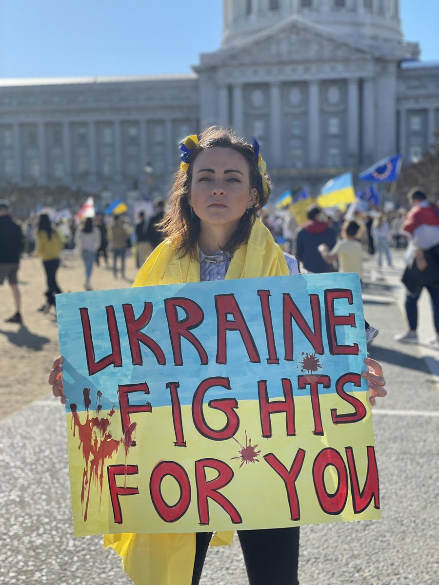 San Francisco City Hall 🇺🇦❤️🙏 
#StandWithUkraine #UkraineRussiaWar #UkraineUnderAttack