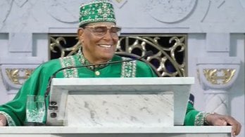 w1seone25's tweet image. I’ve never had a negative thought about my Teacher. #Farrakhan #SD2022