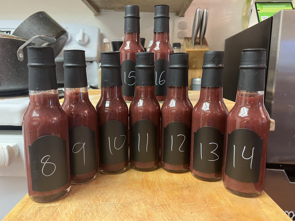 CoachDeck51's tweet photo. I have some more sauce ready. Please share it to anyone who may be interested in trying a new type of sauce. #PurpleRocketFuel #FreelanceCook https://t.co/WVpa9SQCUc