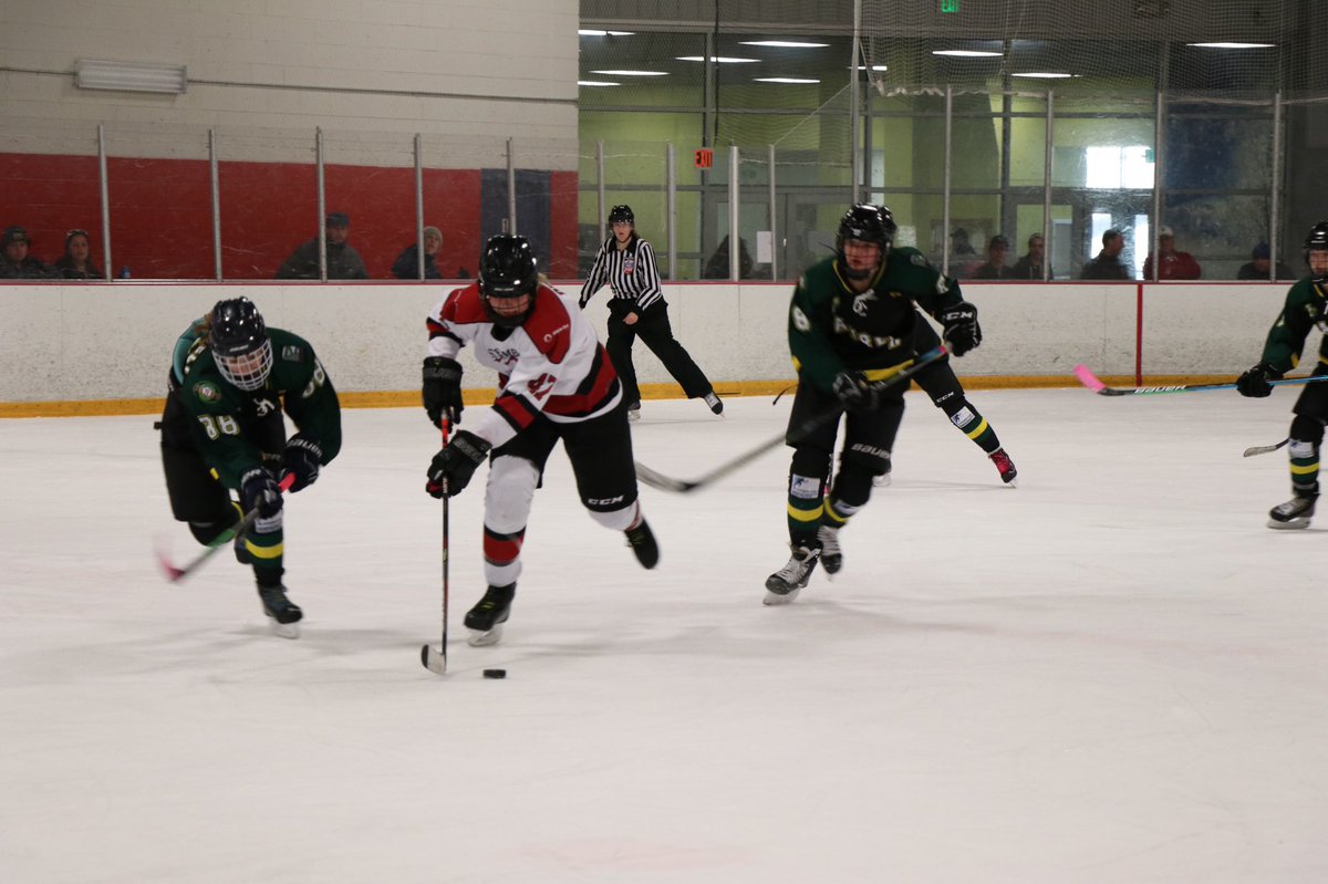 The championship game for Steamboat Springs 15U and Aspen Leafs 15U is under way!
#GirlsAvsCup2022
#CAHAStateChampionshipSeries https://t.co/dE4AeaO8Cw