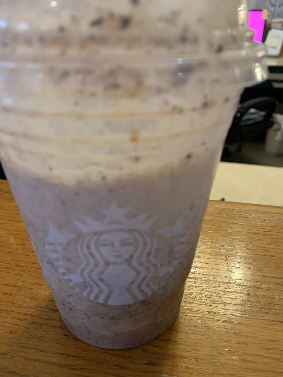 missapple247's tweet photo. My co-worker coming in clutch today ❤️ https://t.co/tG3GzTNqKs