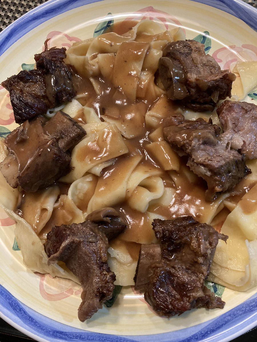 Short ribs on fresh pappardelle! #sundaydinner #shortribs