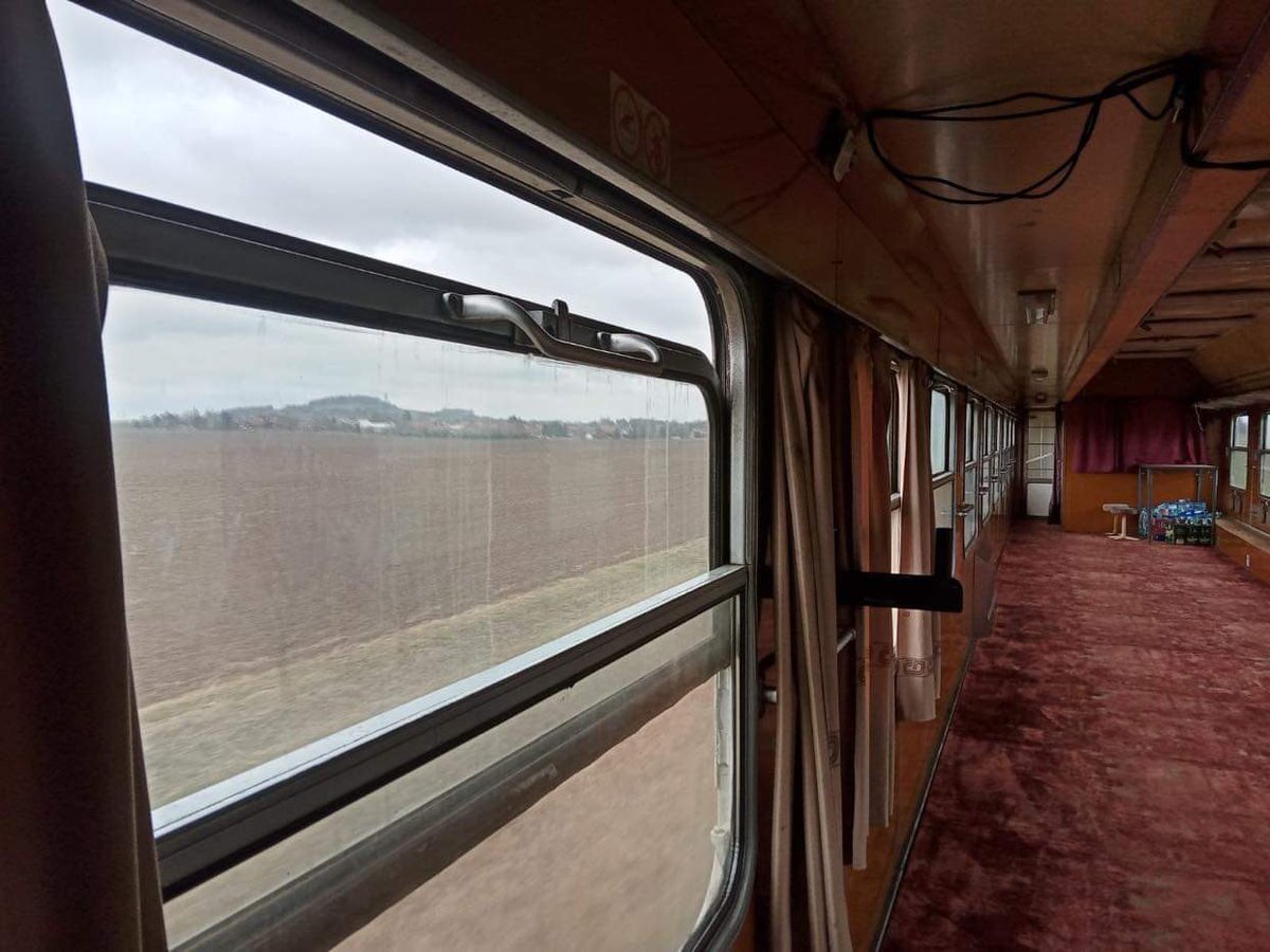LiskaNaKolejich's tweet photo. Velmi důležité prosím sdílejte.
Více ve vlákně u @MaueAnna #vlakynaukrqjinu #traintoukraine #humanitariatrain #HelpUkraine #StayWithUkraine #Ukraine #HelpUkraineNow #Czechhelpers https://t.co/8JWIYnd9lQ