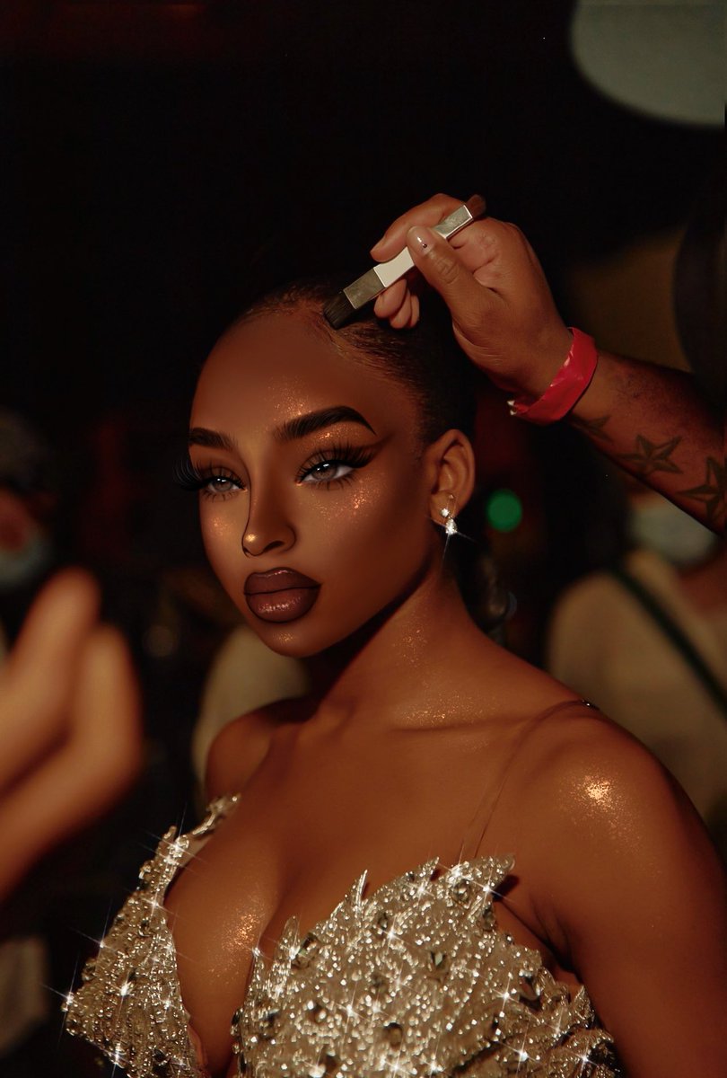 SyriaGander's tweet image. Thank you all so mush for your support!This week has truly been magical for us both Me and @iamvirtualcardib ✨✨ Stay Tuned , There’s More to come 🐆🖤

(I Am not impersonating the original artist @normani this is strictly a fanpage. I am truly in support of her music career)