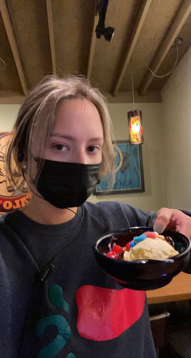 Kelsey Brooke Sutton tweet media