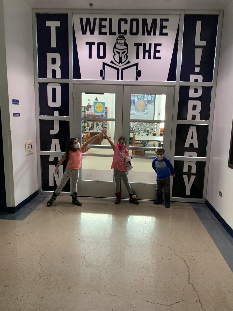 Steph_Sukow's tweet photo. We finally scraped the tape from the performance in the round off the floor, so naturally we celebrated in the library! #cgreads #storiestotell https://t.co/15vkg9rGtH