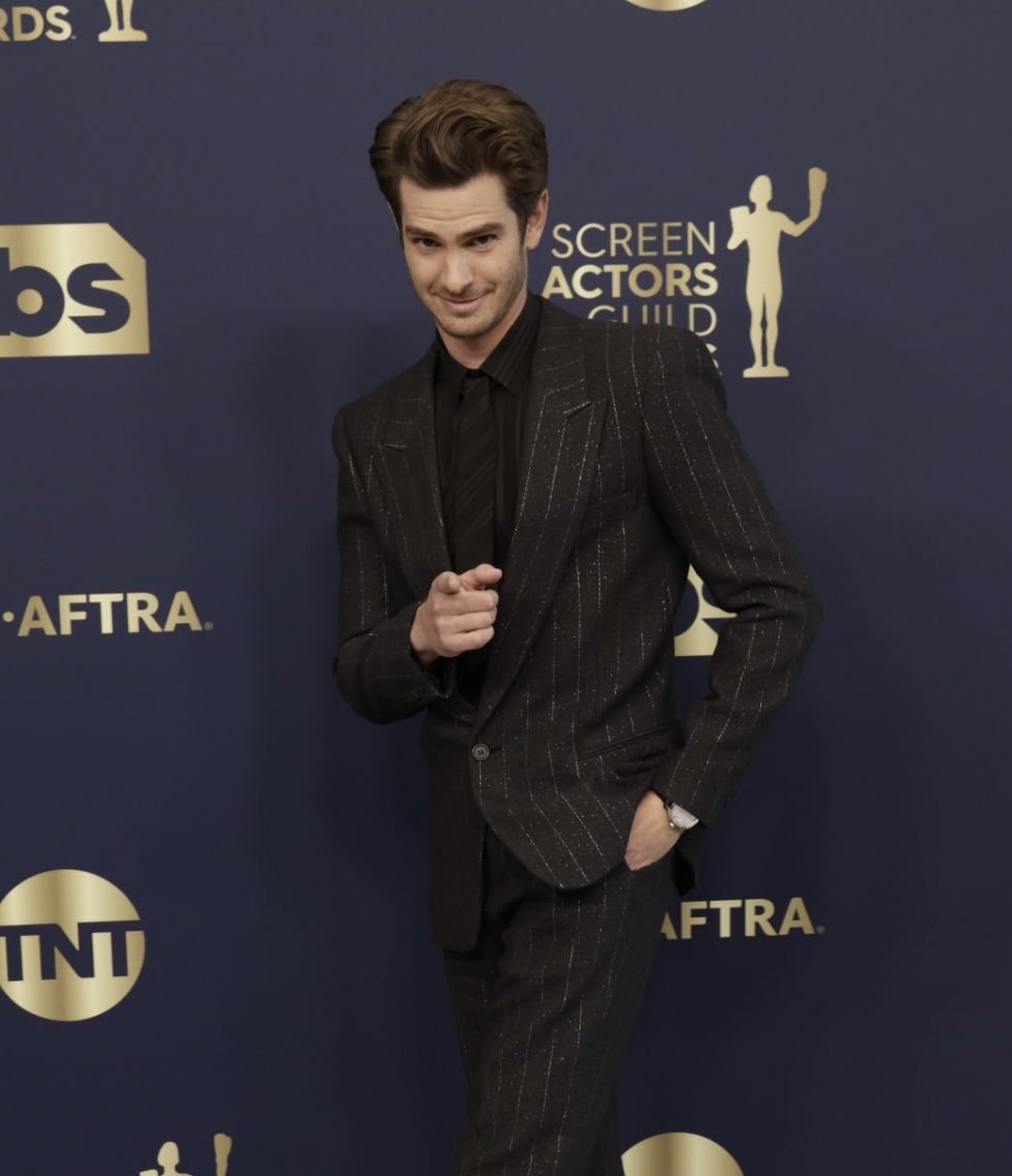 garfieldarchive's tweet photo. andrew garfield at #SAGAwards red carpet https://t.co/14uO17glqZ