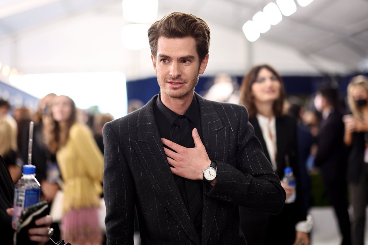 garfieldarchive's tweet photo. andrew garfield at the #SAGAwards https://t.co/XAUK1F35R7