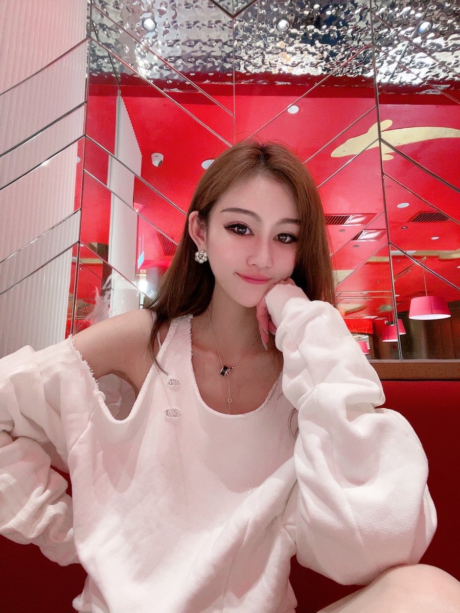 AliceETHcrypto's tweet photo. I want to be a smiling girl, bad luck will go away and good luck will come all the time https://t.co/PO0Gwci7r4