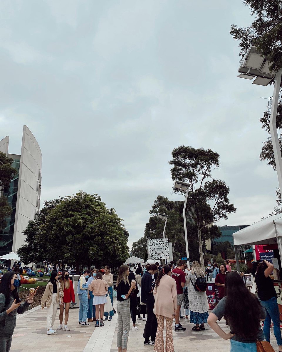 Deakin's tweet photo. 📸 | It’s been so long 🥺❤️ A huge welcome and welcome back to every single one of you. #DeakinOWeek #DeakinOFest https://t.co/VS1nktxpwU
